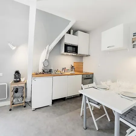 Effet - Joli T2 - Vue - Parking *